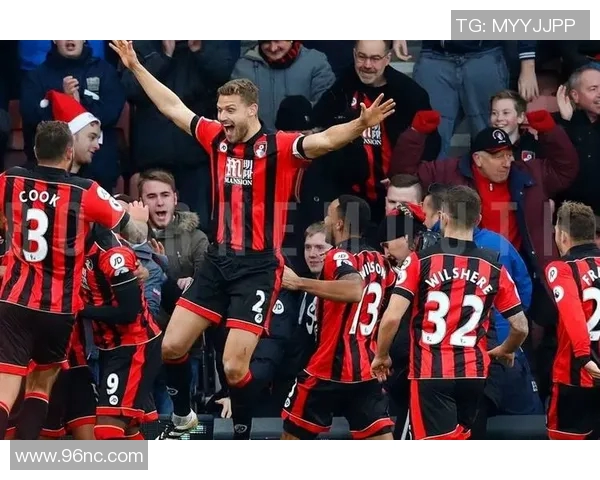 南安普顿主场大胜伯恩茅斯,英超豪门陷低谷! 南安普顿主场大胜伯恩茅斯,英超豪门陷低谷!