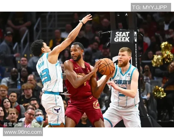 火箭队与骑士达成交易协议，将送出凯尔-库兹玛换取麦考姆