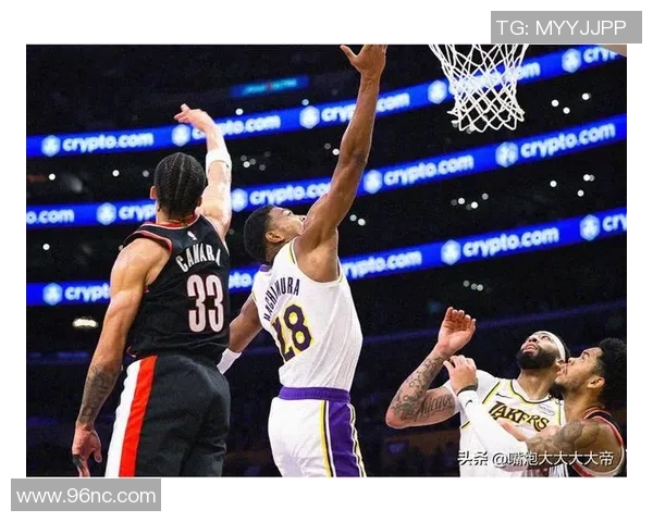 詹姆斯在季后赛取得三双帽,湖人轻取开拓者晋级次轮 詹姆斯在季后赛取得三双帽,湖人轻取开拓者晋级次轮